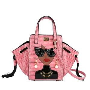 Vintage Style Square Shaped Handbag In Pink